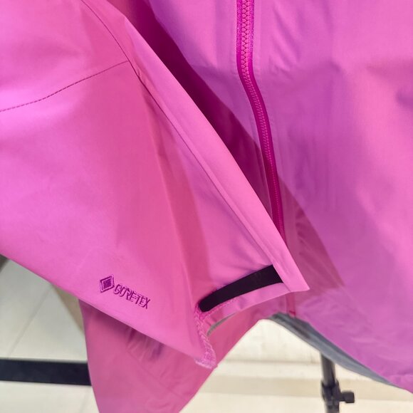 Arcteryx Beta Series Beta LT Jacket Hooded Hardshell Jacket, Size M - Picture 5 of 7